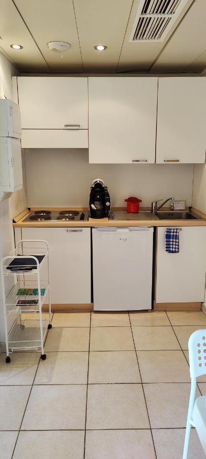 Menton Bord De Mer Studio Calme Avec Balcon, Ascenseur, Climatisation, Ideal Location Quiet Near Sea, Balcony, Elevator, Ac 외부 사진